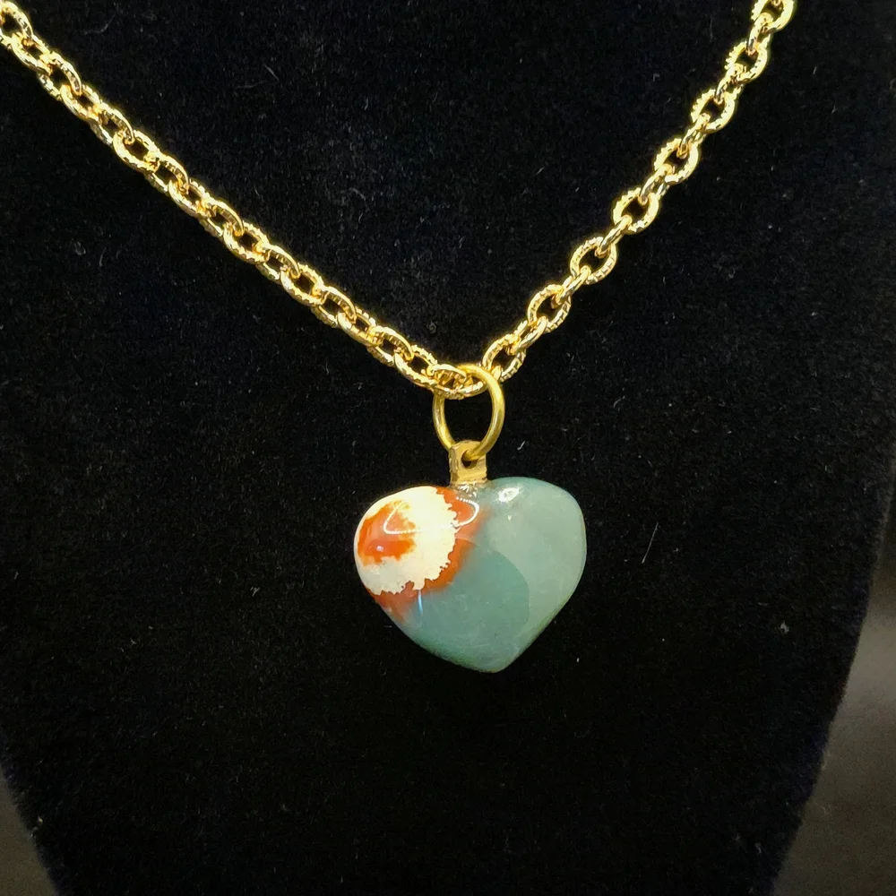 Vintage 18k Gold Plate 20" Chain Unique Hand Carved Pendant Necklace - Picture 2 of 4